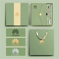 パーソナライズされたノートブックとペンセット